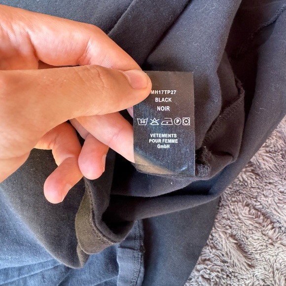 VETEMENTS SS2017 RUNWAY SHIRT - Picture 6 of 7